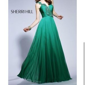 Sherri Hill Prom/Pageant Dress - Emerald Green - Size 4 - like new!!